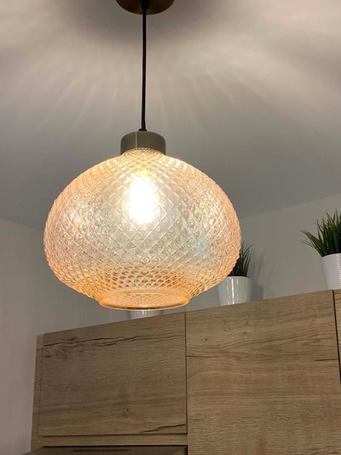 Le Cabanon De Livia Avec Piscine Privee Villa Cucuron Kültér fotó