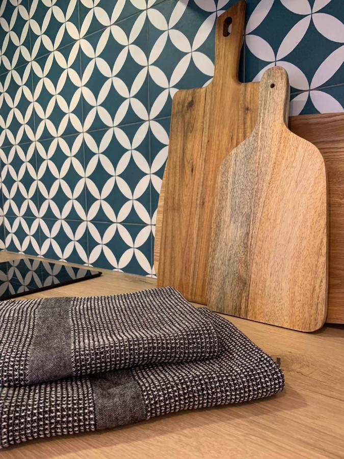 Le Cabanon De Livia Avec Piscine Privee Villa Cucuron Kültér fotó